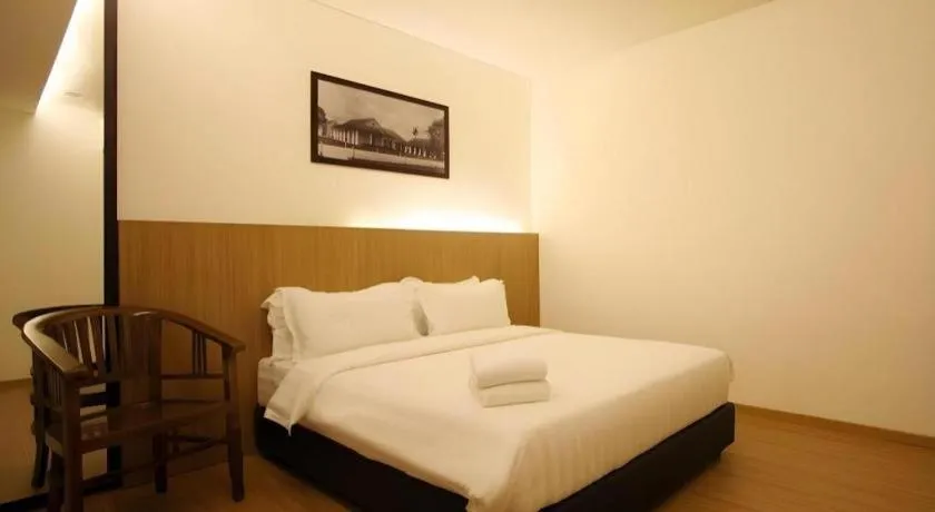 Bed in Place2Stay Business Hotel @ Waterfront