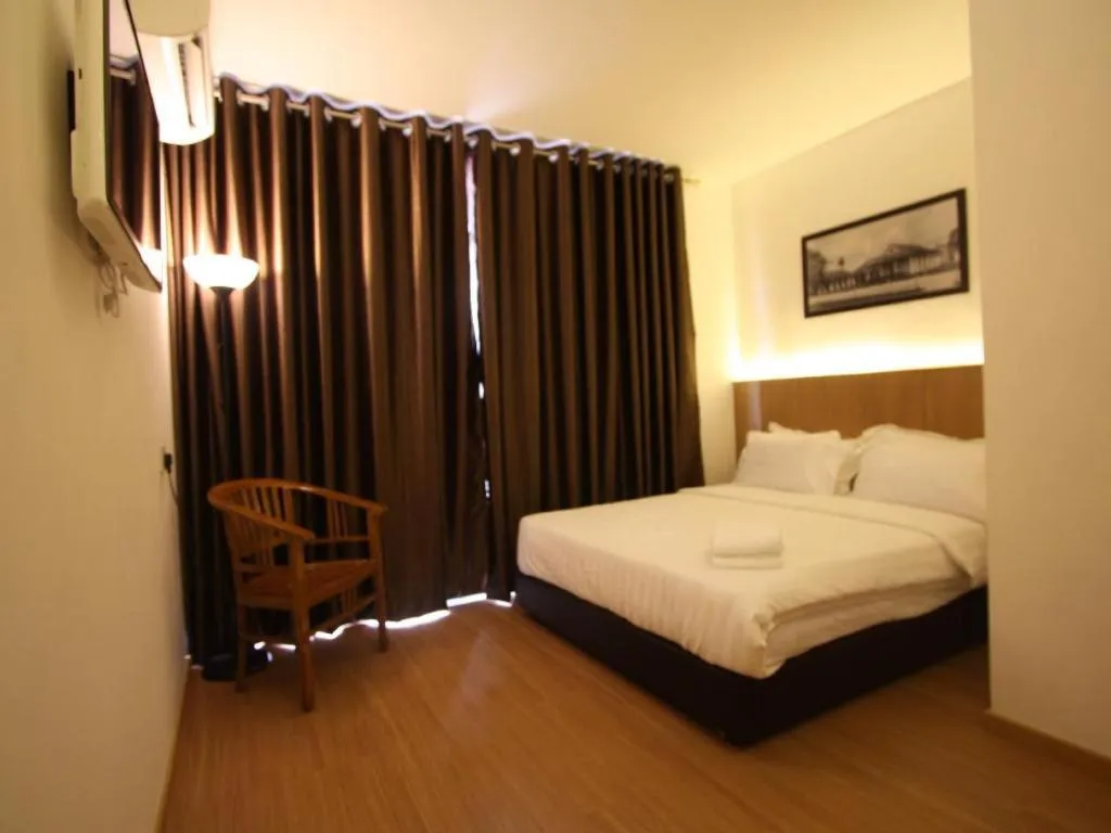 Bed in Place2Stay Business Hotel @ Waterfront