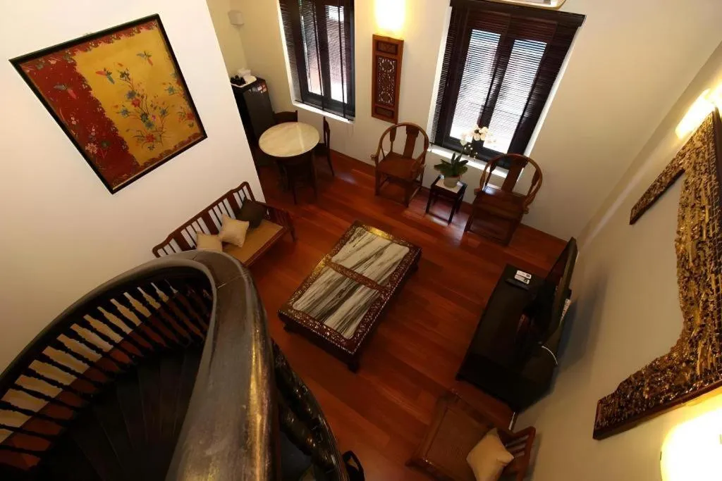 Courtyard at Heeren Boutique Hotel