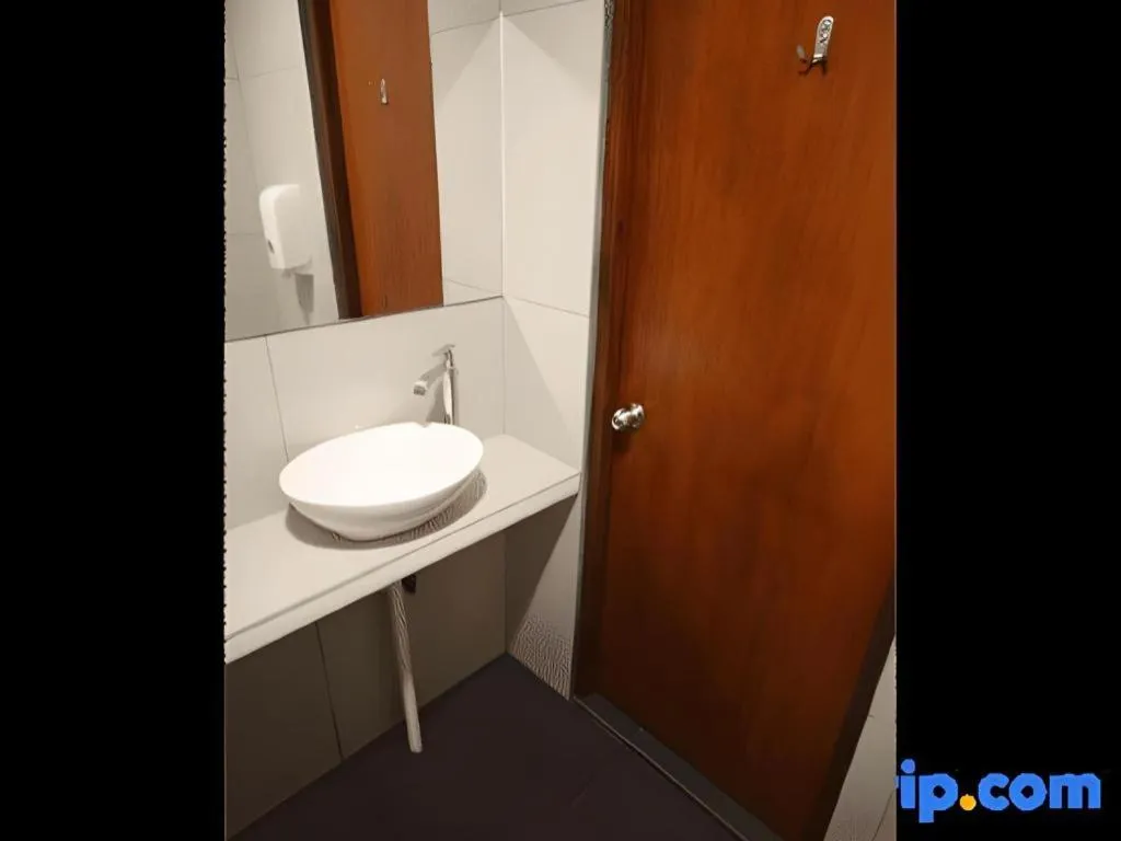 Place2Stay Business Hotel @ Metrocity