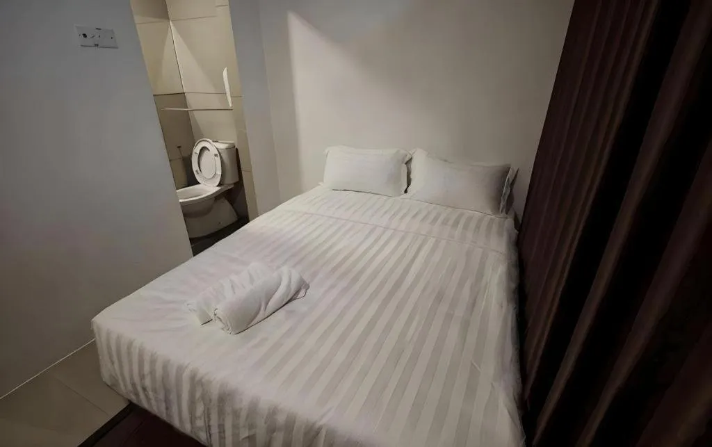 Bed in Place2Stay Business Hotel @ Metrocity