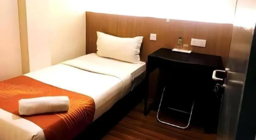 Bed in Place2Stay @ The Mines