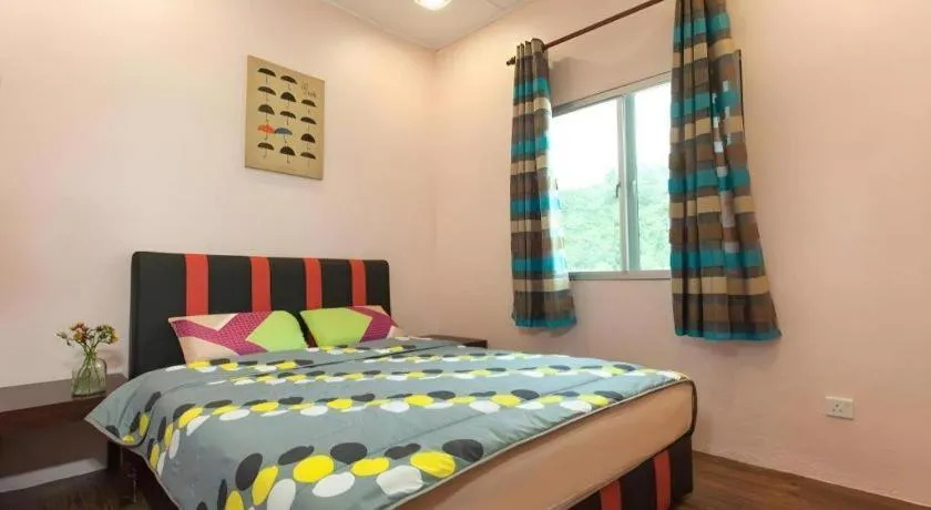 Bed in Happy Village Kundasang