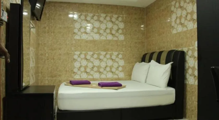 Bed in ARK HOTEL BATU CAVES