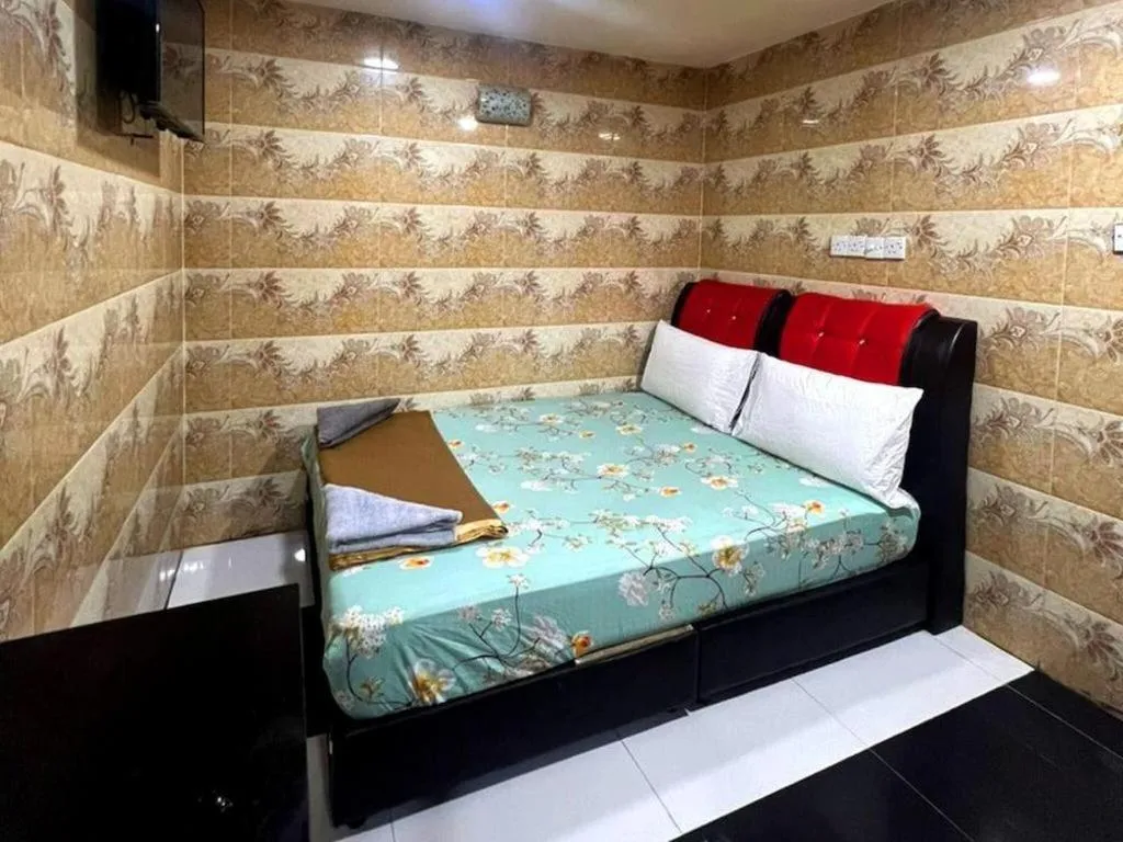 Bed in ARK HOTEL BATU CAVES