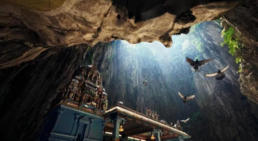 ARK HOTEL BATU CAVES