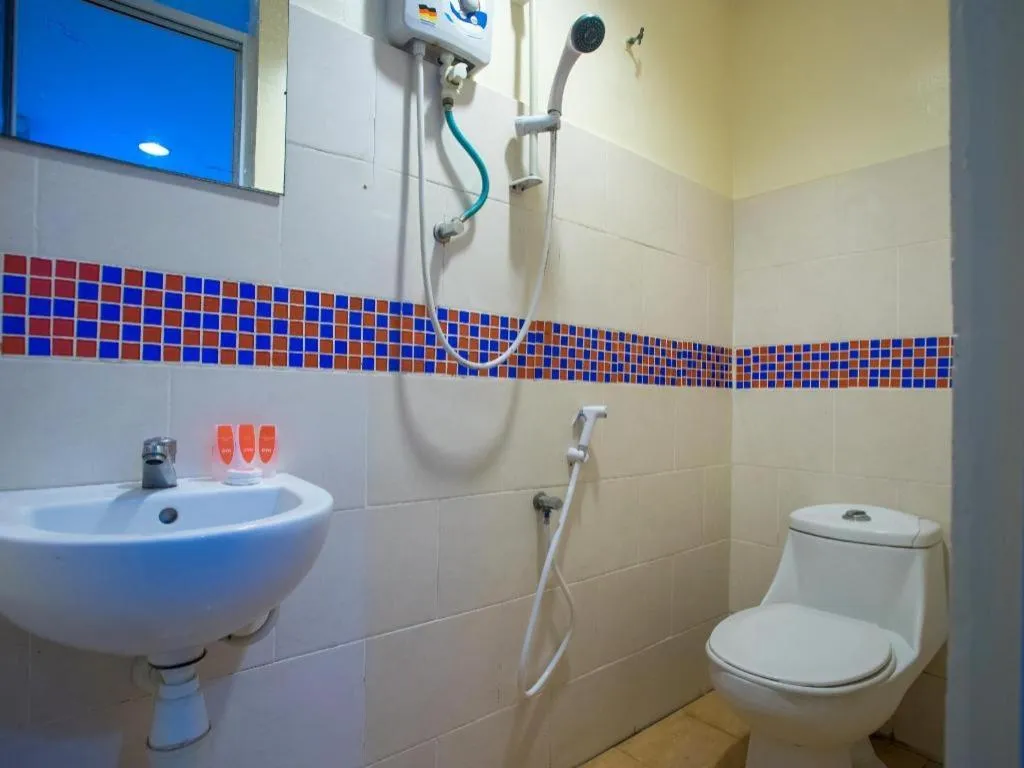 OYO 89450 Hotel Taj Inn Seksyen 13 Shah Alam