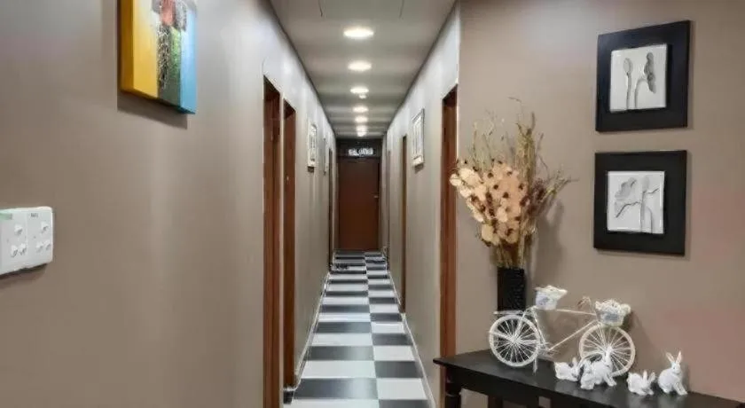 GEORGETOWN @ NEW WAVE HOTEL