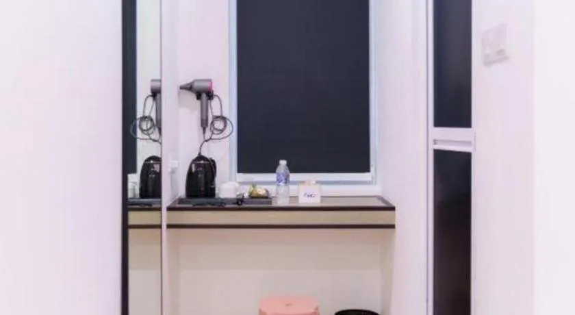 Ru Jia Hai She Hotel