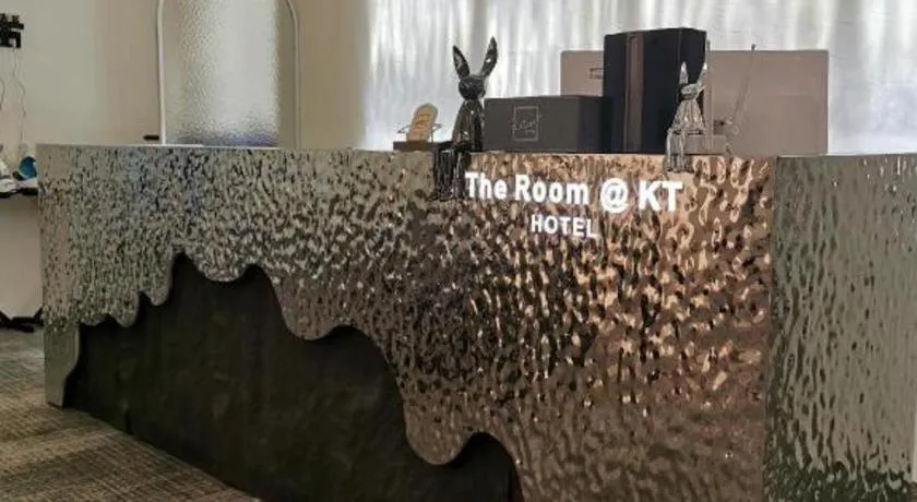 THE ROOM @ KT HOTEL
