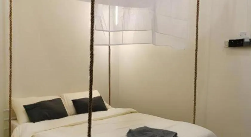 Bed in THE ROOM @ KT HOTEL