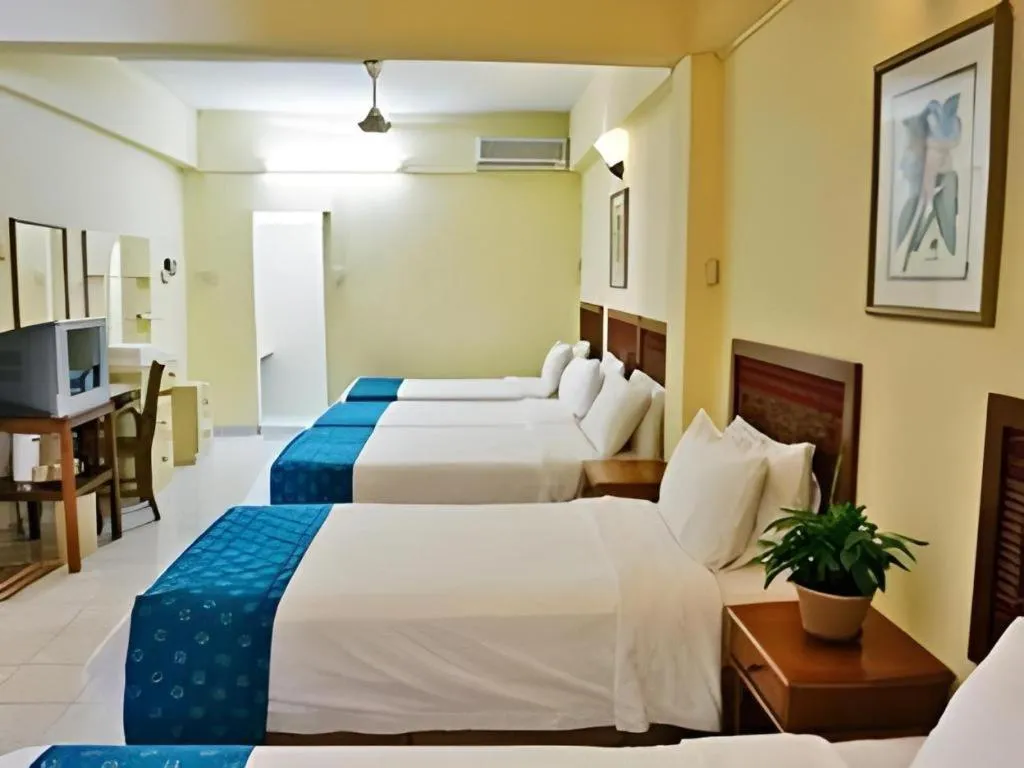 Bed in Seapark Condotel Hotel