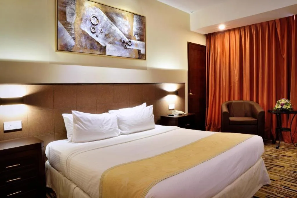 Bed in Hotel Royal Penang