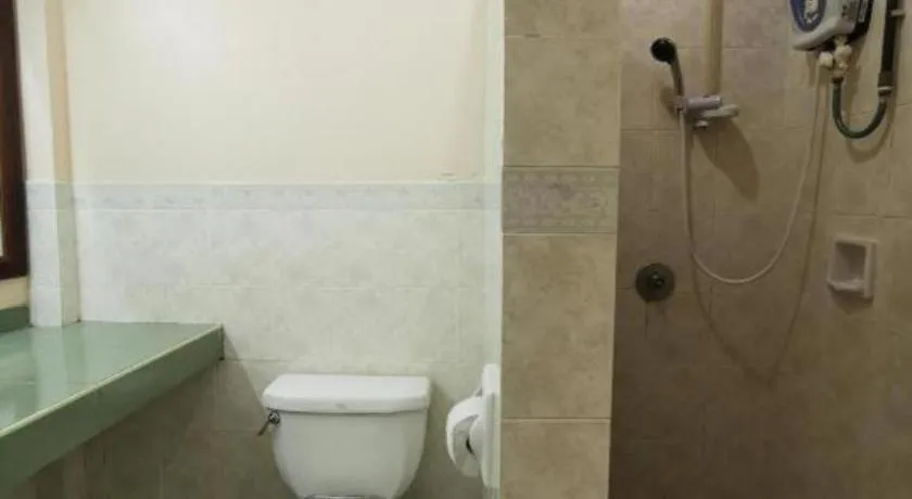 OYO 89972 Borneo Paradise Beach Hotel