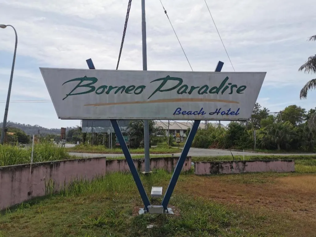 OYO 89972 Borneo Paradise Beach Hotel