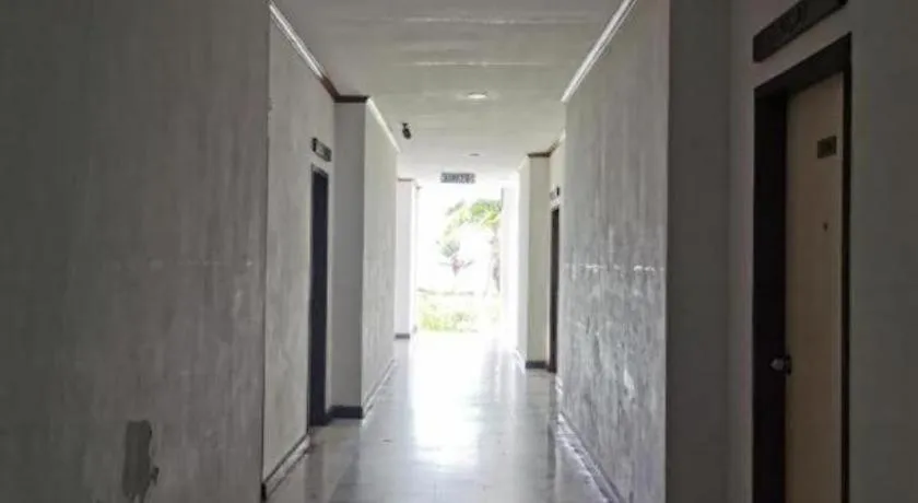 OYO 89972 Borneo Paradise Beach Hotel