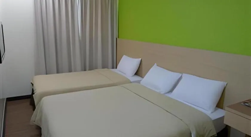 Bed in Maxim Hotel Kota Kinabalu