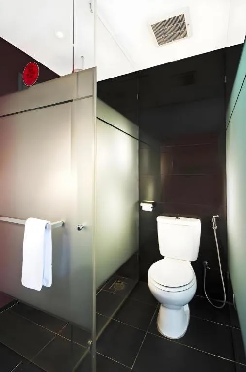 Zoom Inn Boutique Hotel by Ardens - Danga Bay