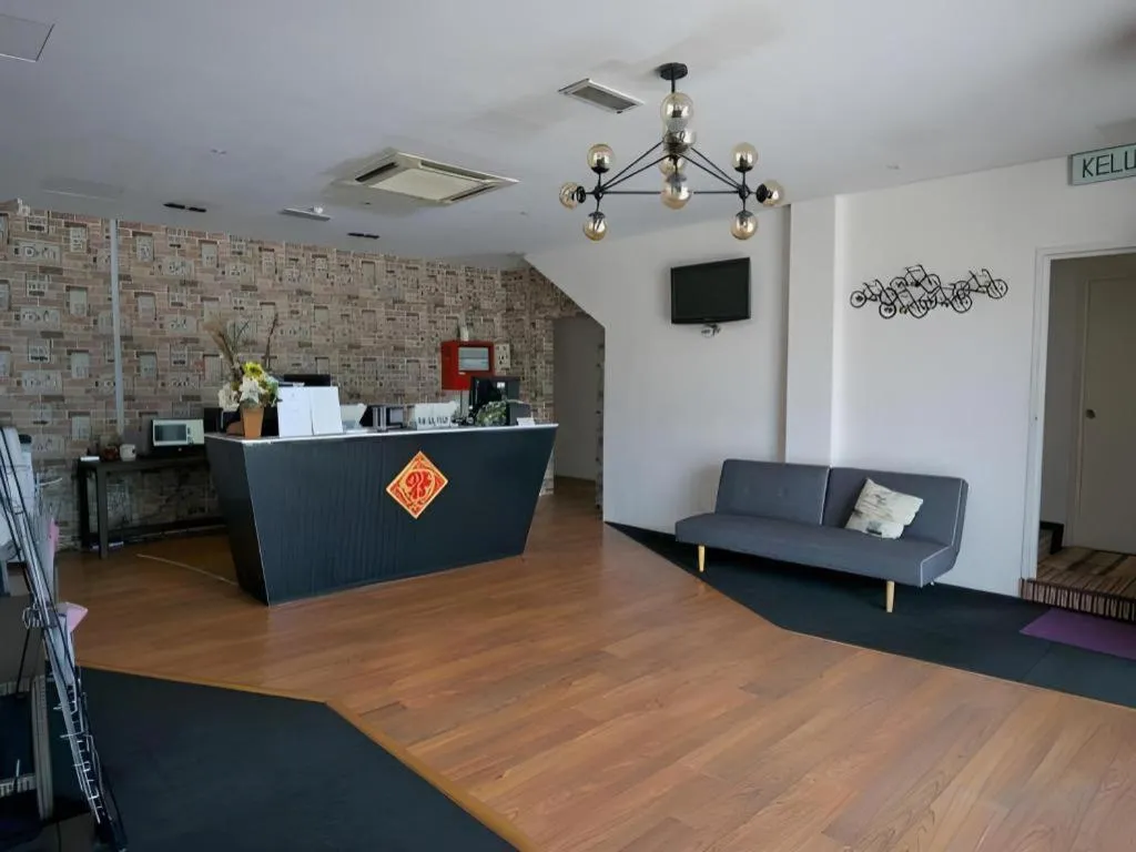 Zoom Inn Boutique Hotel by Ardens - Danga Bay