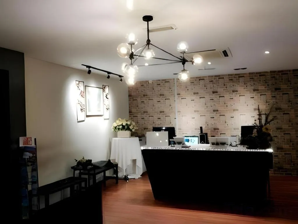 Zoom Inn Boutique Hotel by Ardens - Danga Bay