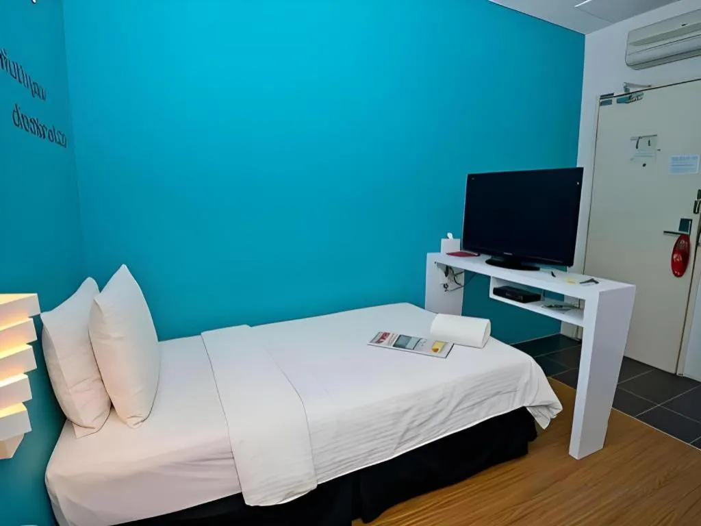 Zoom Inn Boutique Hotel by Ardens - Danga Bay