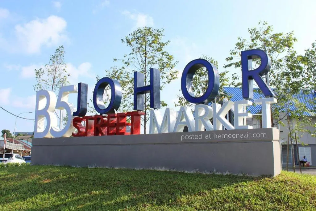 Zoom Inn Boutique Hotel by Ardens - Danga Bay