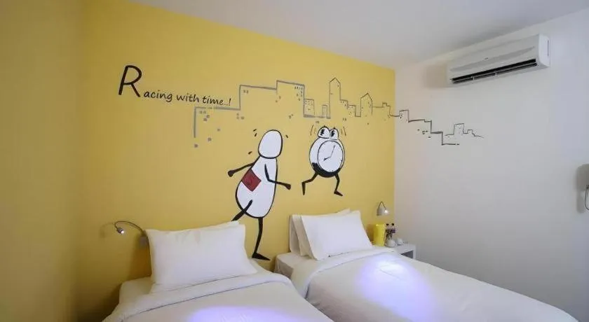 Zoom Inn Boutique Hotel by Ardens - Danga Bay