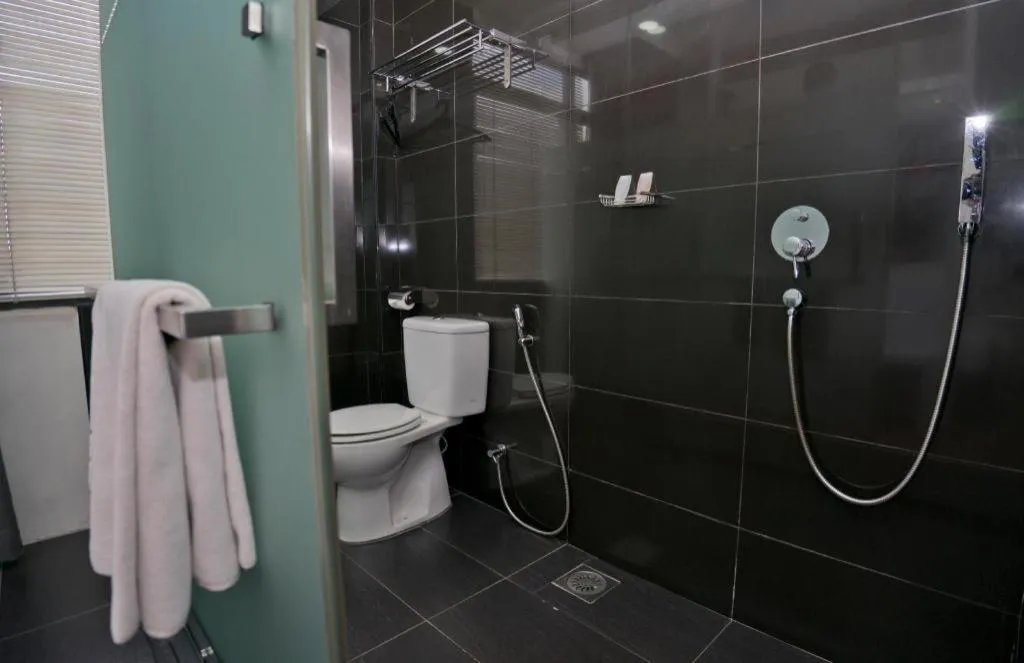 Zoom Inn Boutique Hotel by Ardens - Danga Bay