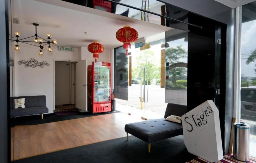 Zoom Inn Boutique Hotel by Ardens - Danga Bay