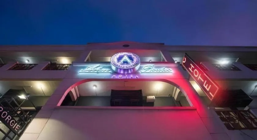 Aston Boutec Hotel Lintas Plaza