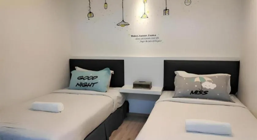 Bed in Hotel Zamburger Plaza Mahkota