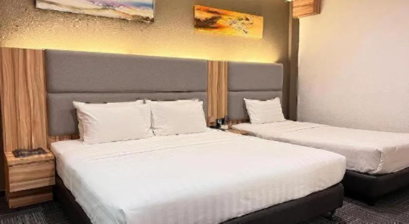 Bed in The Landmark Hotel