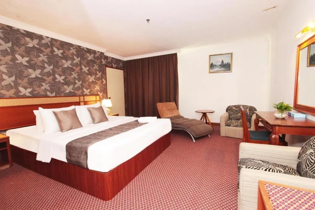 Bed in Pelican Hotel