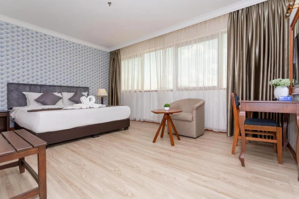 Bed in Pelican Hotel