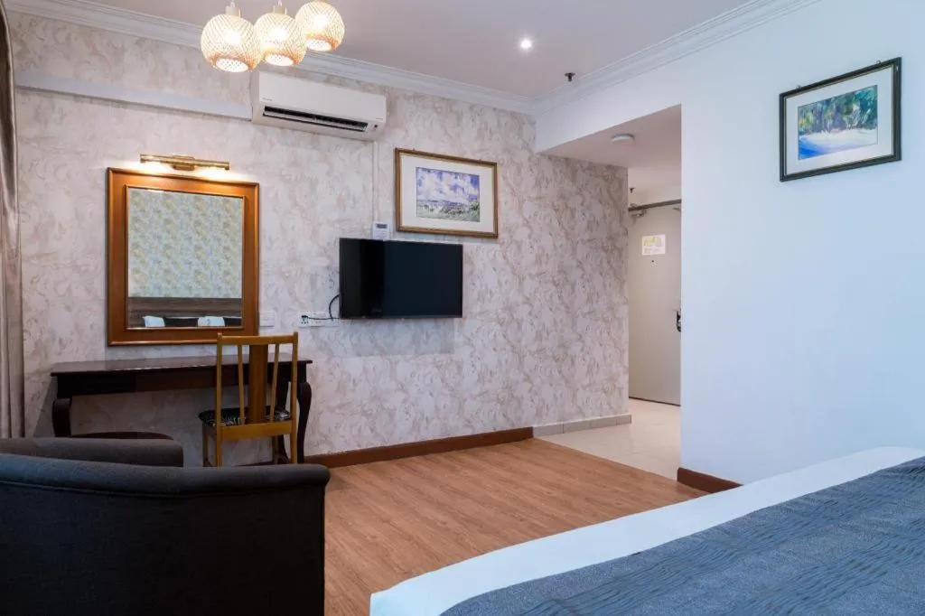 Bed in Pelican Hotel