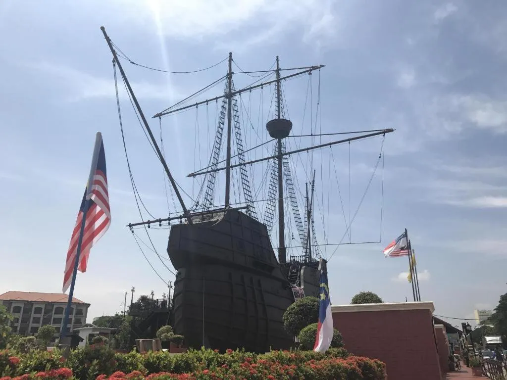 De Mawardah Hotel, Taming Sari Tower Malacca