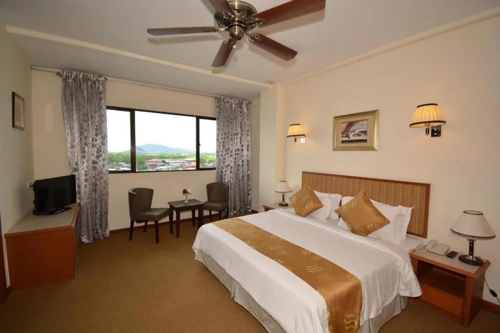 Bed in Seafest Hotel Semporna