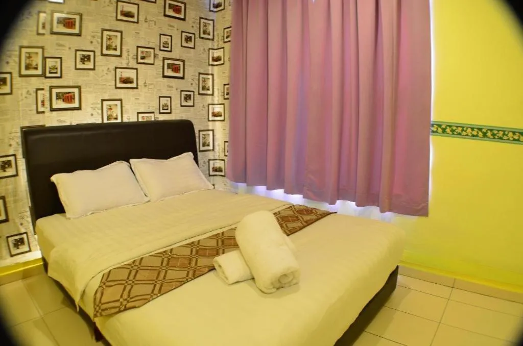 Bed in Hotel Zamburger Sungai Besi