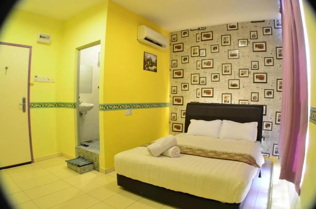 Bed in Hotel Zamburger Sungai Besi