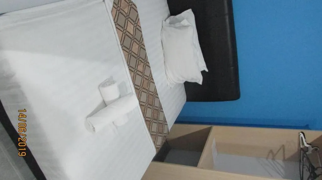 Hotel Zamburger Sungai Besi