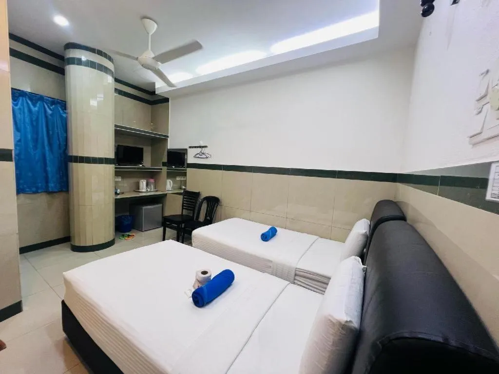 Bed in Burmahtel Hotel