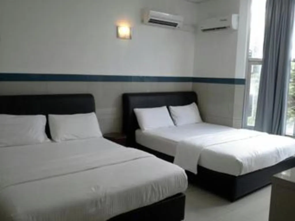 Bed in Burmahtel Hotel