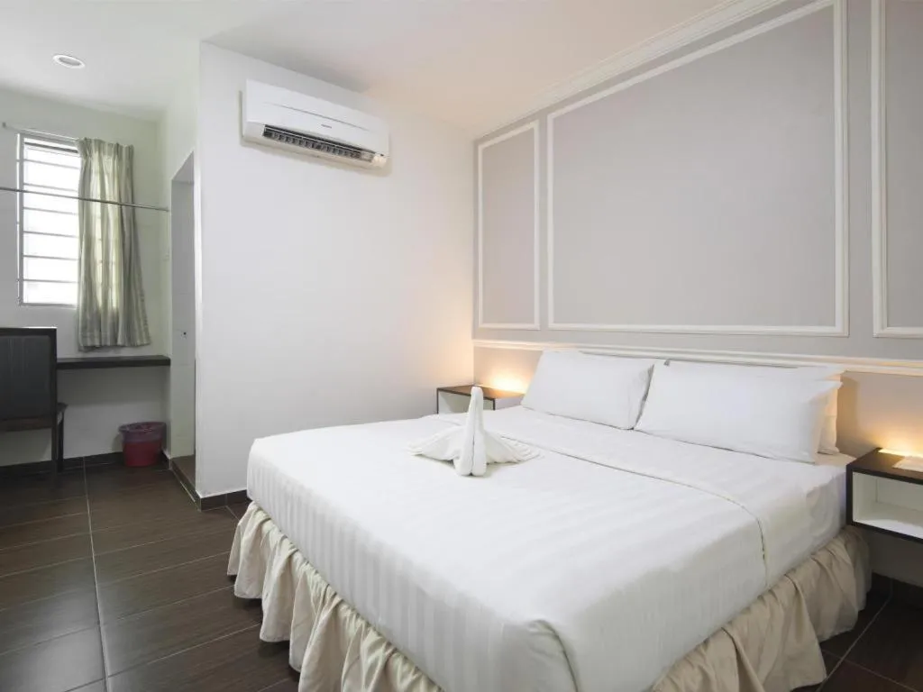 Bed in Luscious Hotel