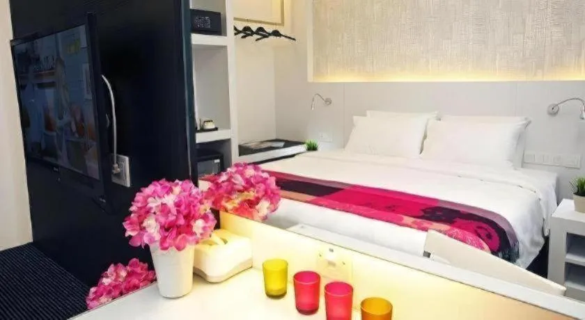 Bed in Cairnhill Hotel Kuala Lumpur