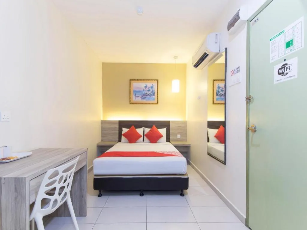 Bed in Hotel Suria Malaqa