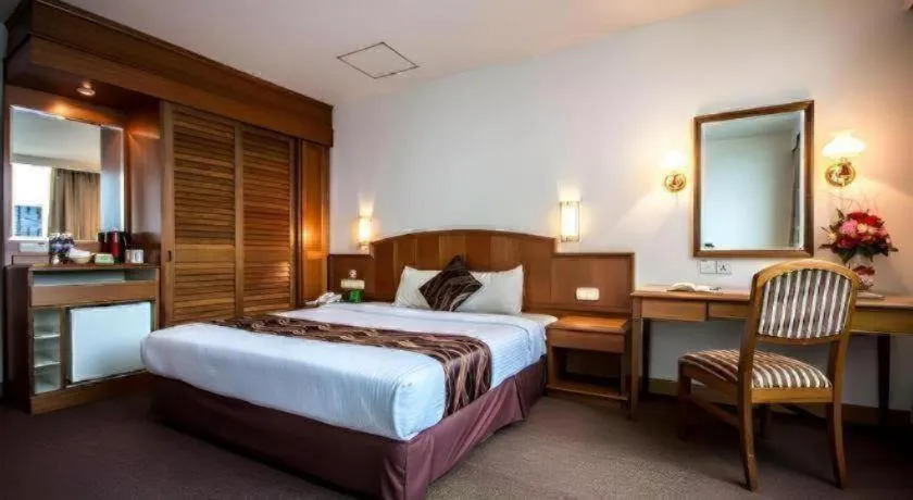 Bed in Hotel Continental Penang