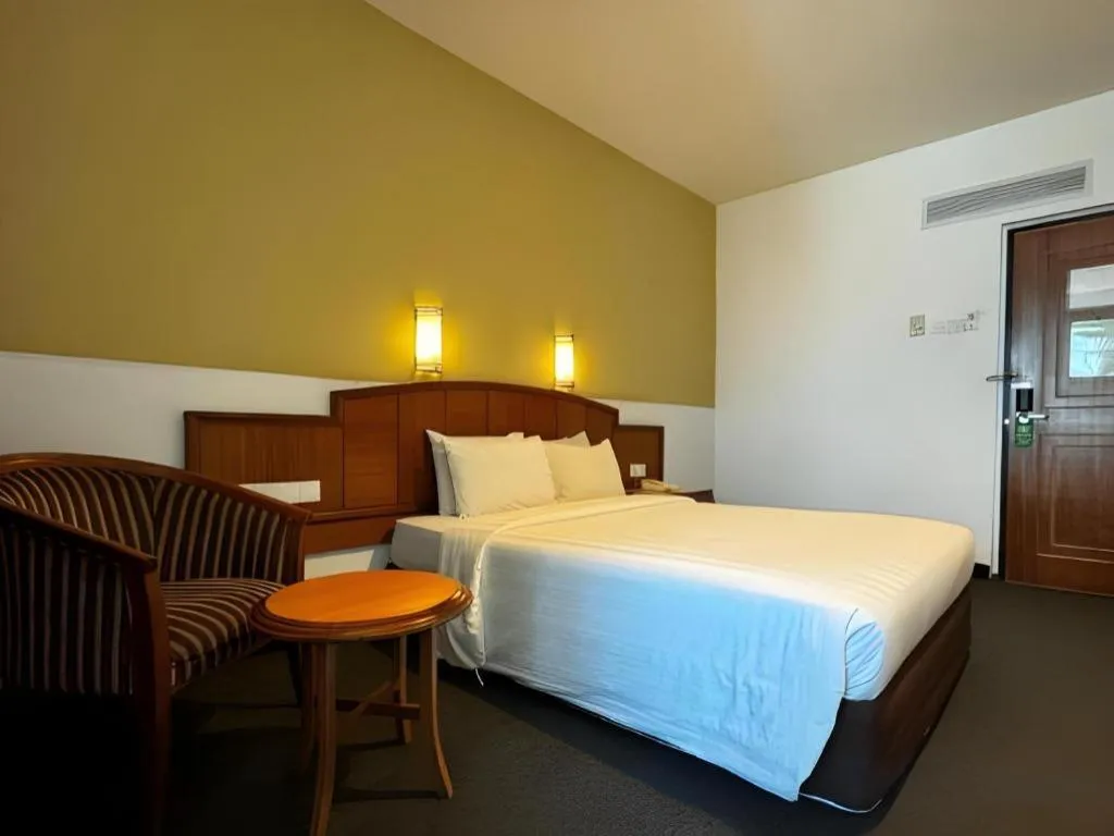 Bed in Hotel Continental Penang