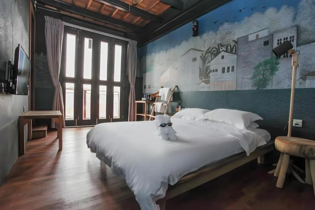 Bed in The Happy 8 Retreat @ Kuala Sepetang