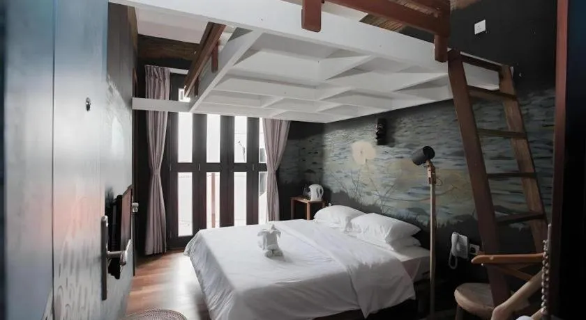 Bed in The Happy 8 Retreat @ Kuala Sepetang