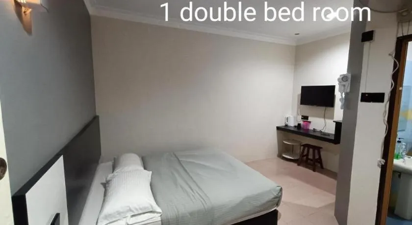 Bed in Sherrinton Hotel